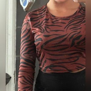 long sleeve brown tiger print shirt